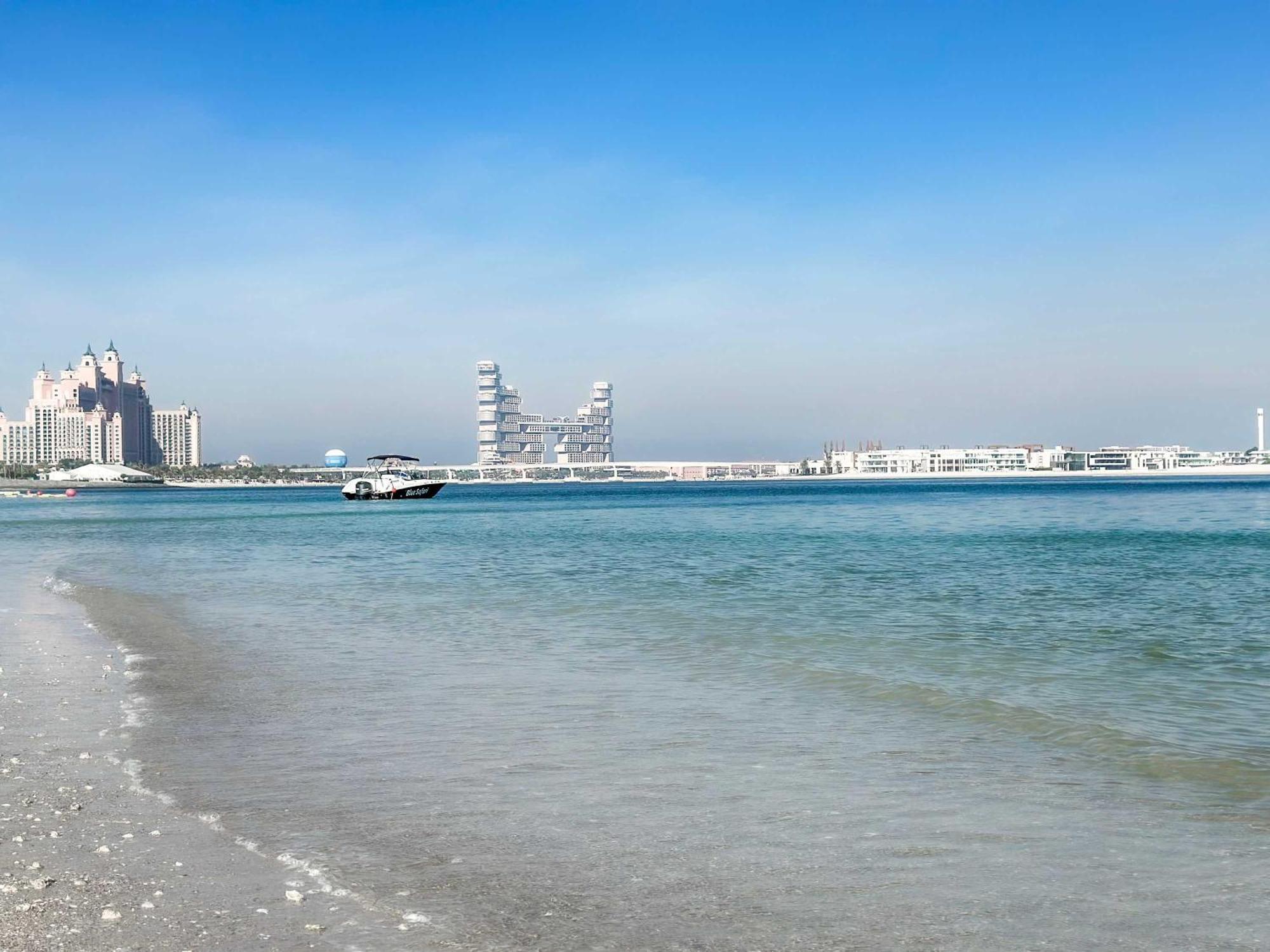 Spacious Beachfront 2 Bedroom Apartment - The 8 Dubaï Extérieur photo