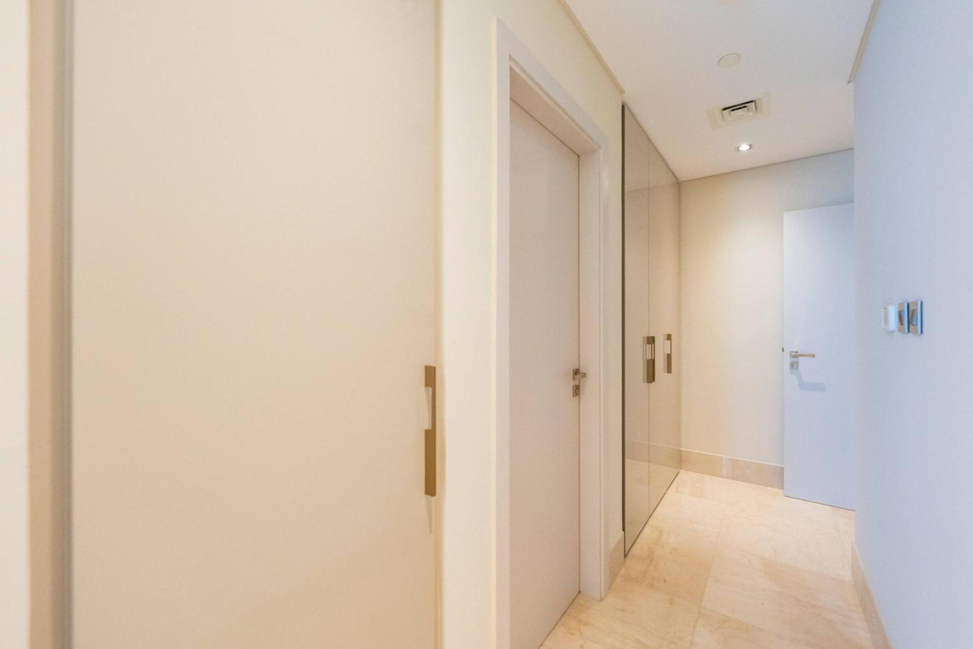 Spacious Beachfront 2 Bedroom Apartment - The 8 Dubaï Extérieur photo