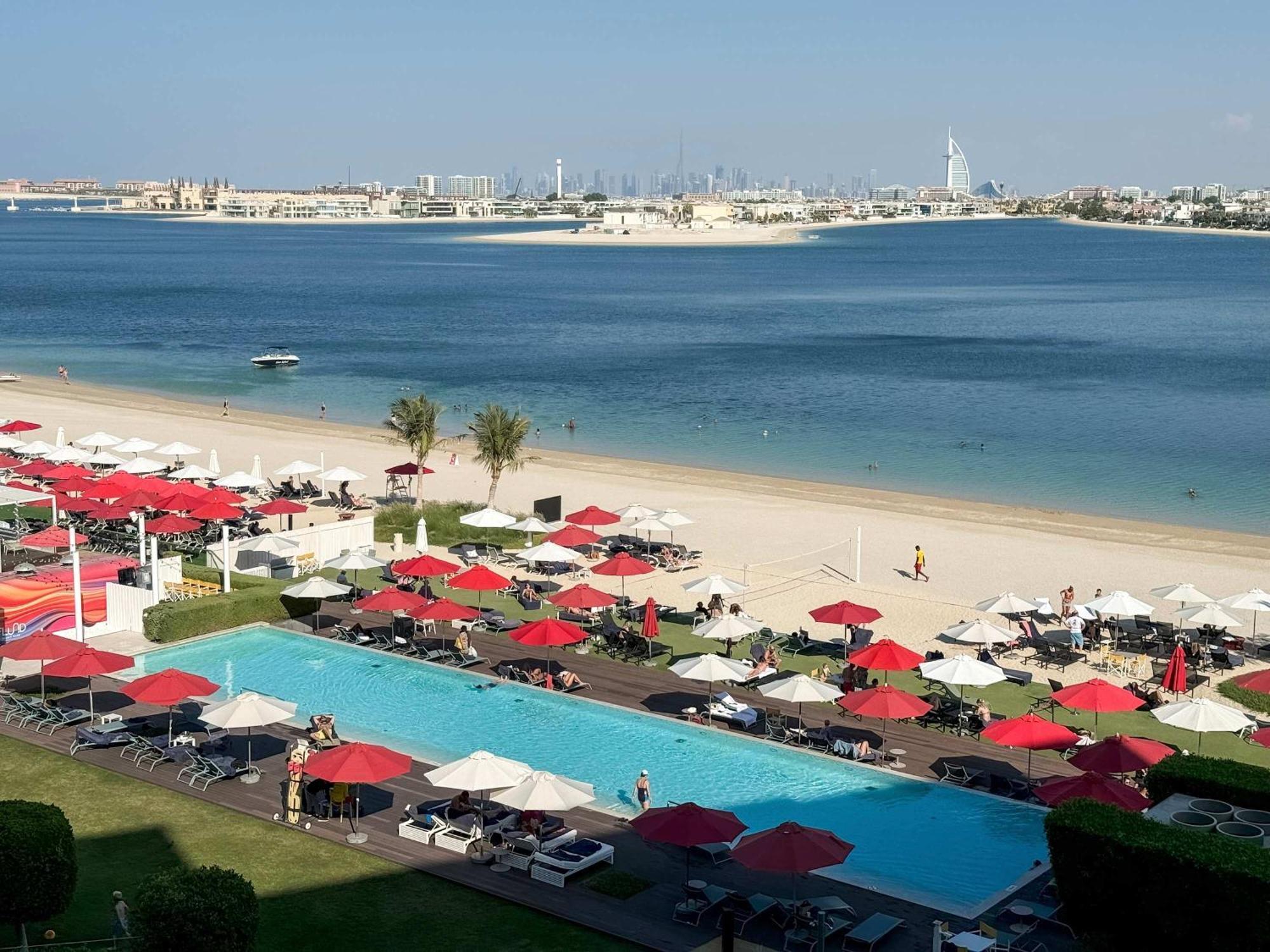 Spacious Beachfront 2 Bedroom Apartment - The 8 Dubaï Extérieur photo